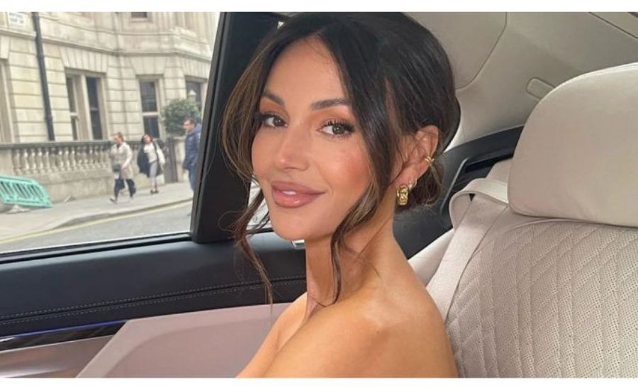 Instagram:l5uhmywjuxc= michelle keegan, Professional & MoreIntroduction 3 Real-Life Minutes: Keeping It Relatable